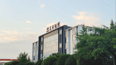 平均每科研项目10项以上